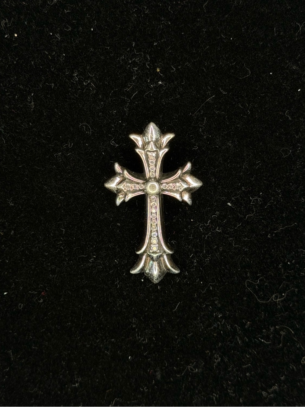 Chrome Hearts Classic Floral Cross Stack Overlap Diamond Studded Unisex Pendant